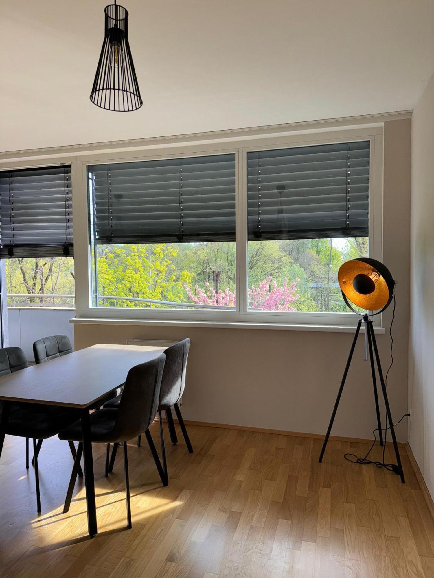 Reside In The Golden Wave Appartement Graz Buitenkant foto