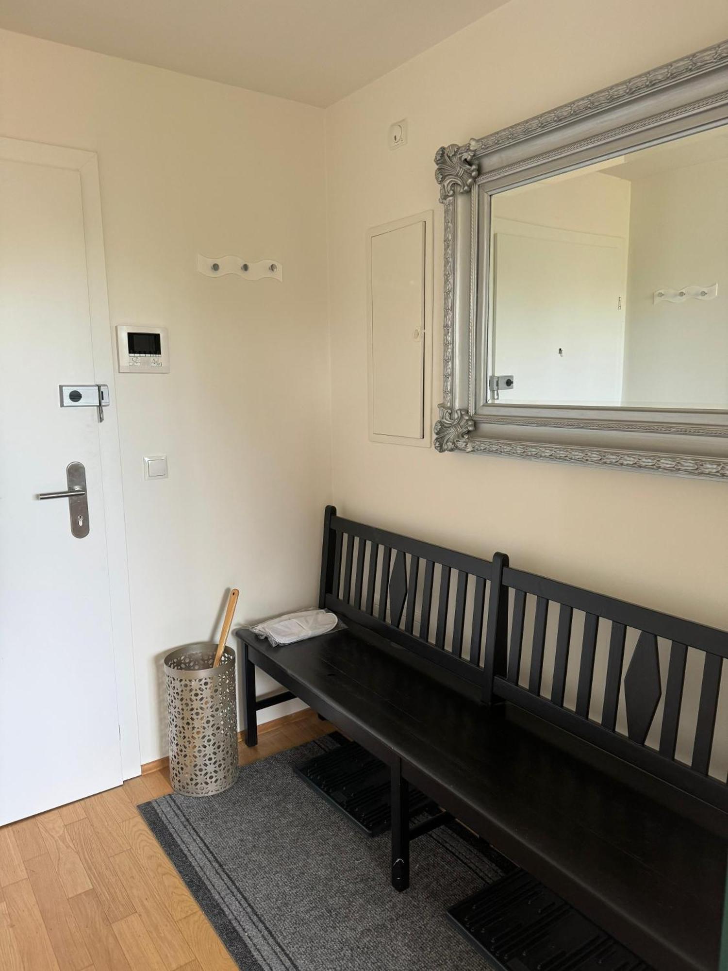 Reside In The Golden Wave Appartement Graz Buitenkant foto